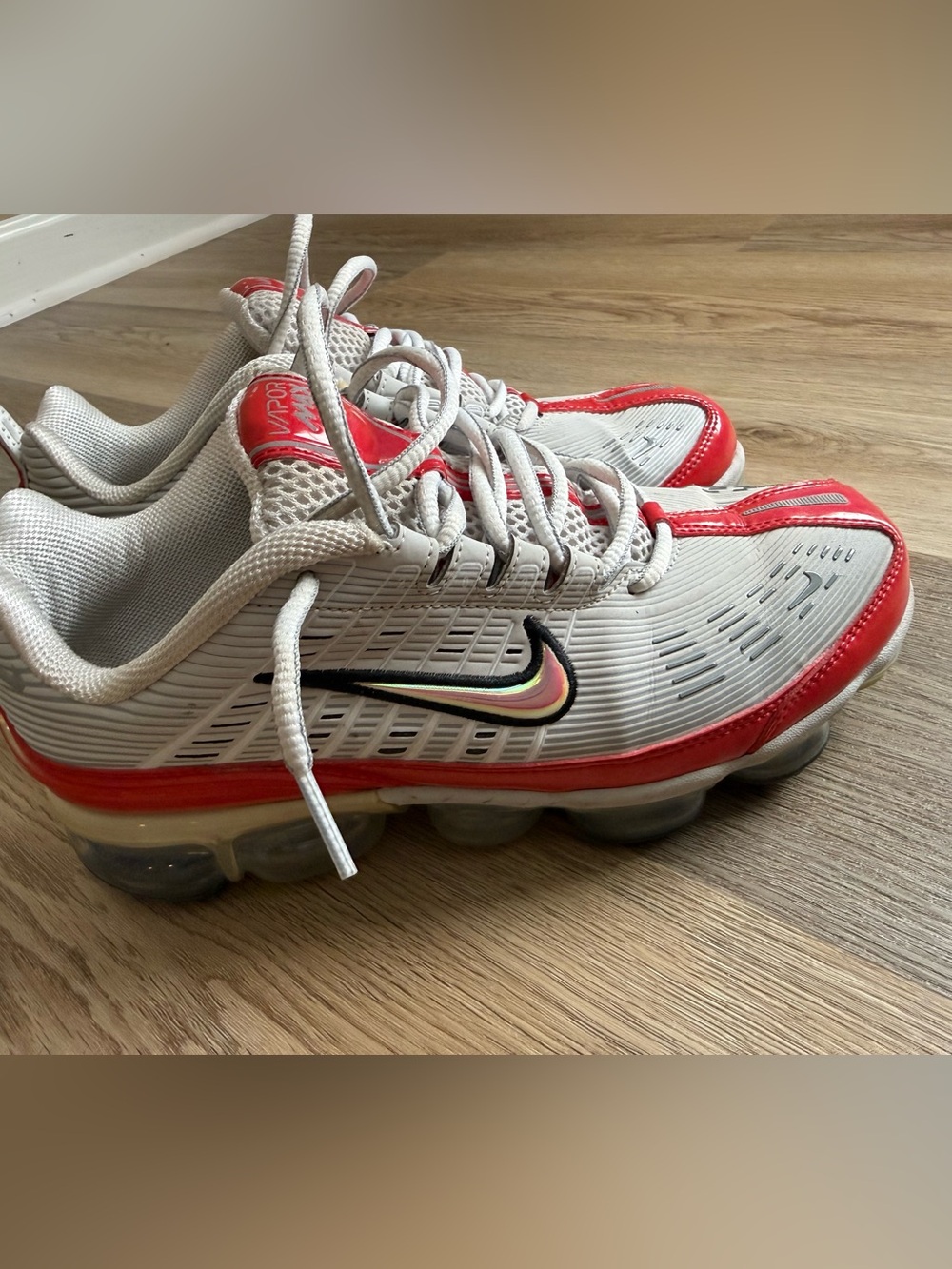 Nike White and Red Men's VaporMax-Style Sneakers with Multicolor Swoosh